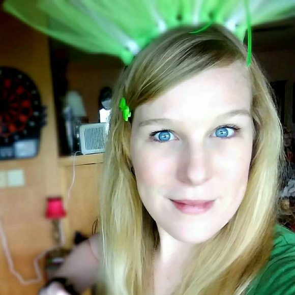 Meet your Posher, Cj - Picture 2 of 6